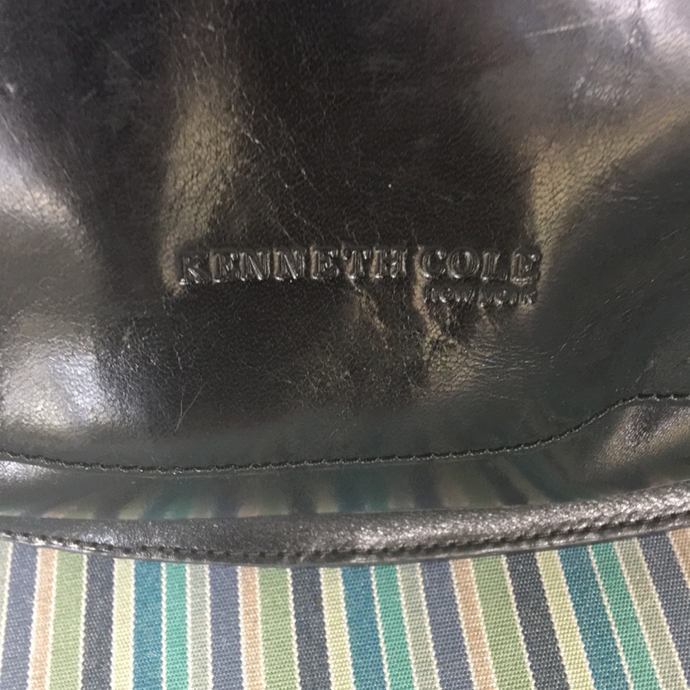 KENNET COLE Detailedbag🚭👍🏽 - Picture 4 of 7